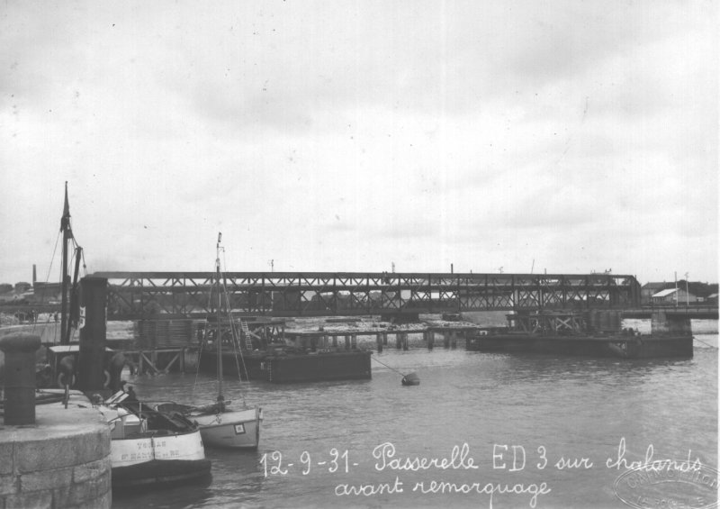 Mise à flot d'une passerelle de 67m.