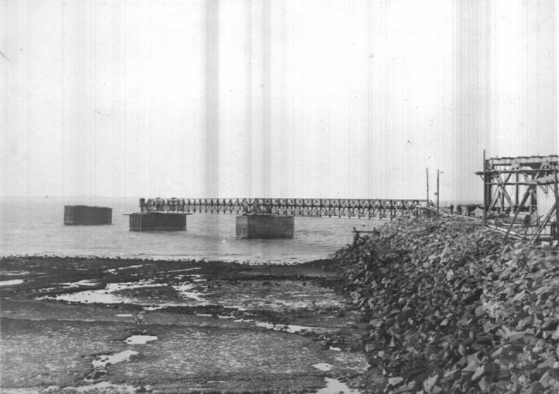 Caisson P.2 après échouage.