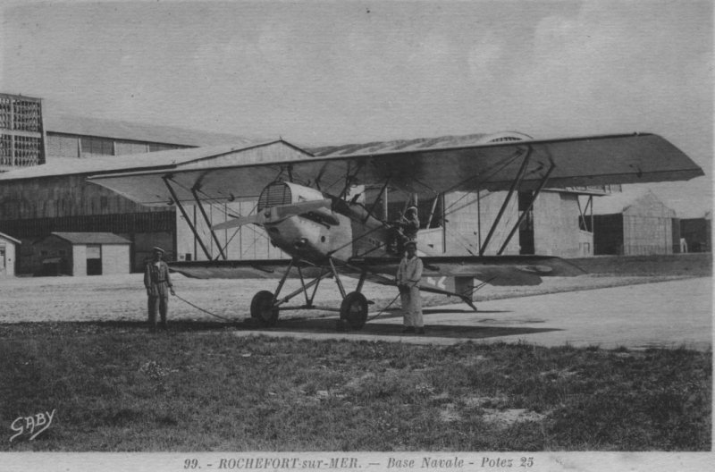 un potez 25 de la base aero-navale de Rochefort.