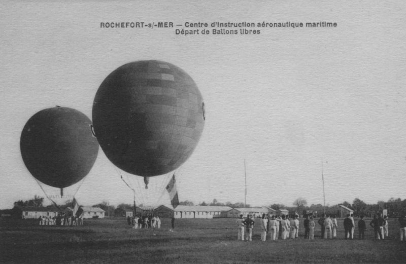 Départ de ballons libres.