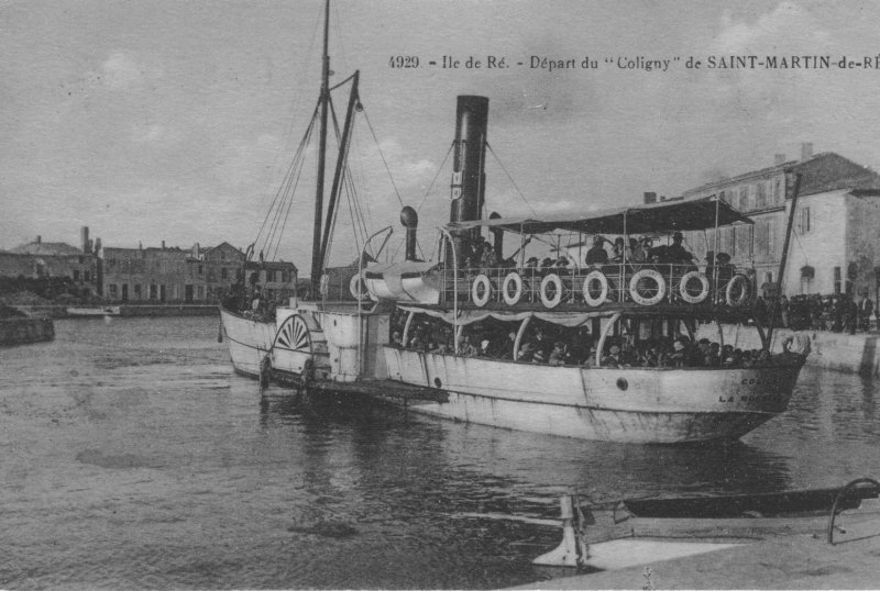 le coligny quitte le port de saint martin.