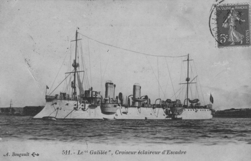 le croiseur galilée.