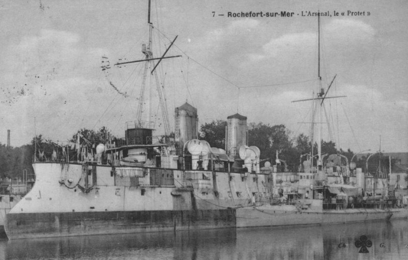 le croiseur protet à rochefort.