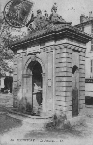 la fontaine de rochefort sur mer.