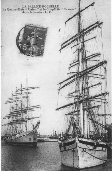 le cinq-mâts france et le quatre-mâts union.